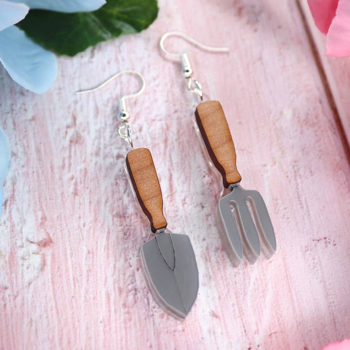 Tuinieren Oorbellen voor wholesale door Kimchi and Coconut