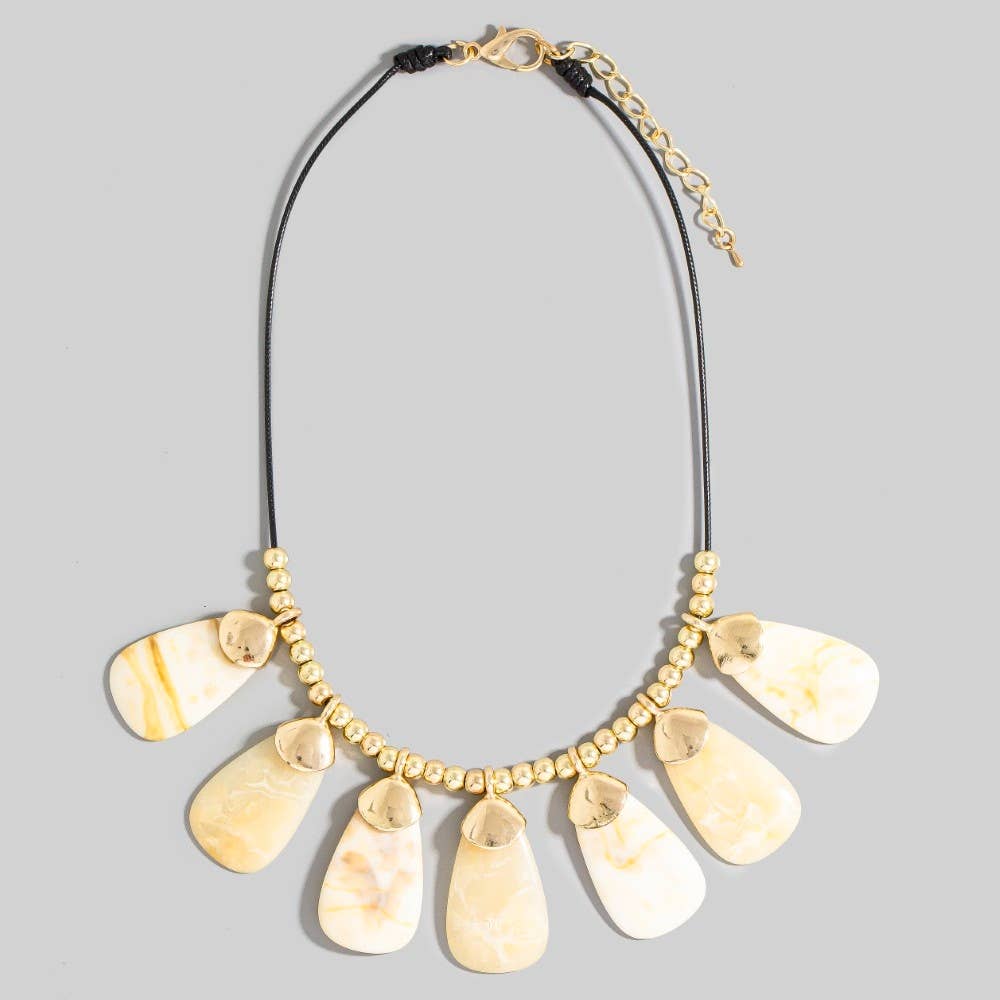 The Looks by Fame Accessories – wholesale Pendant/charm necklace – Resin Stone Dangle Statement Necklace5