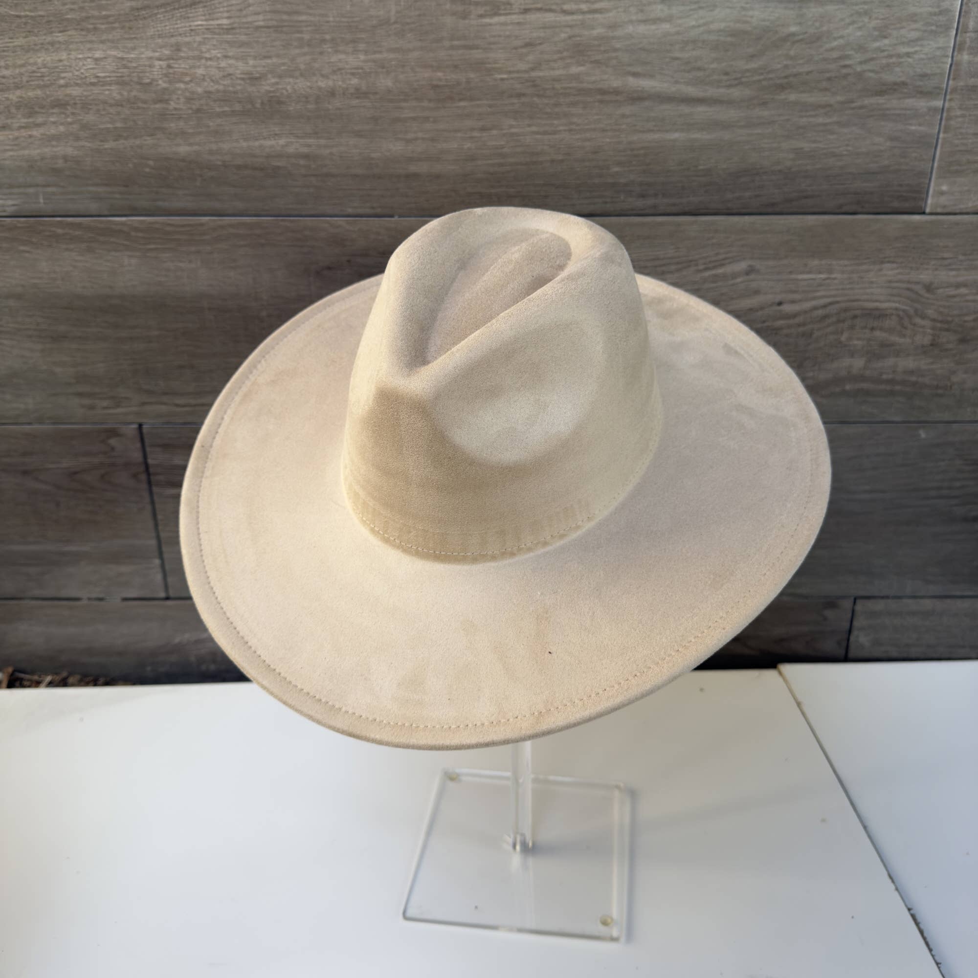 Queens INC - Wholesale Fedora - Women's - Fashion Classic Wide Brim Premium Suede Hat24