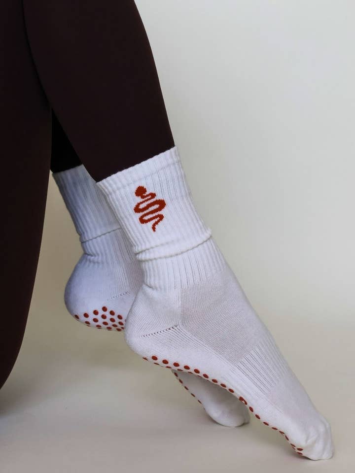 California Grip Socks - Wholesale Socks - Women's - The Snake Grip Socks3