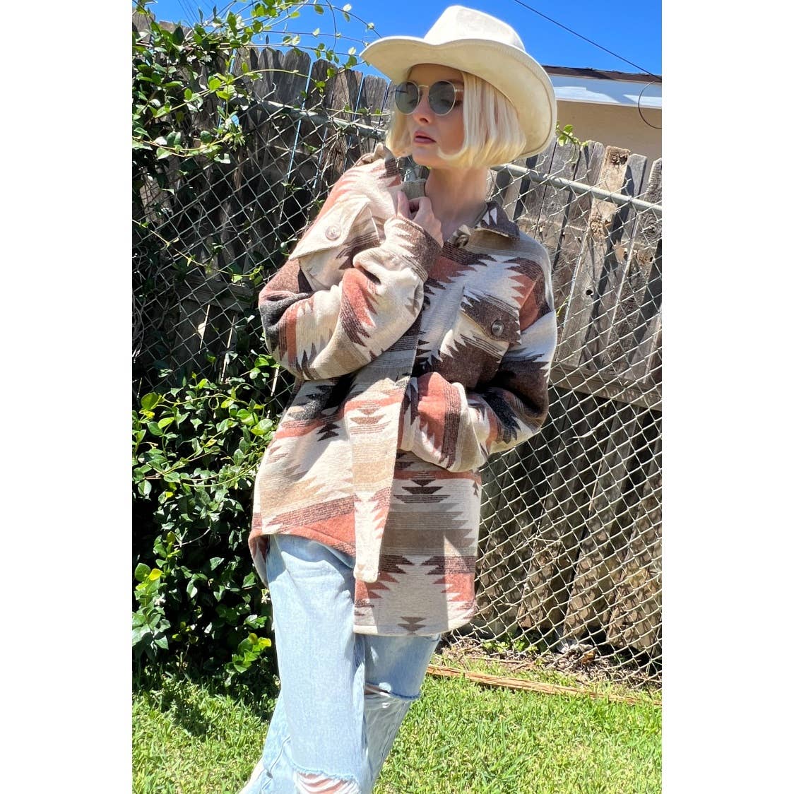 Mapcie - Wholesale Jacket - Women's - AZTEC JACQUARD SHACKET WITH POCKET16