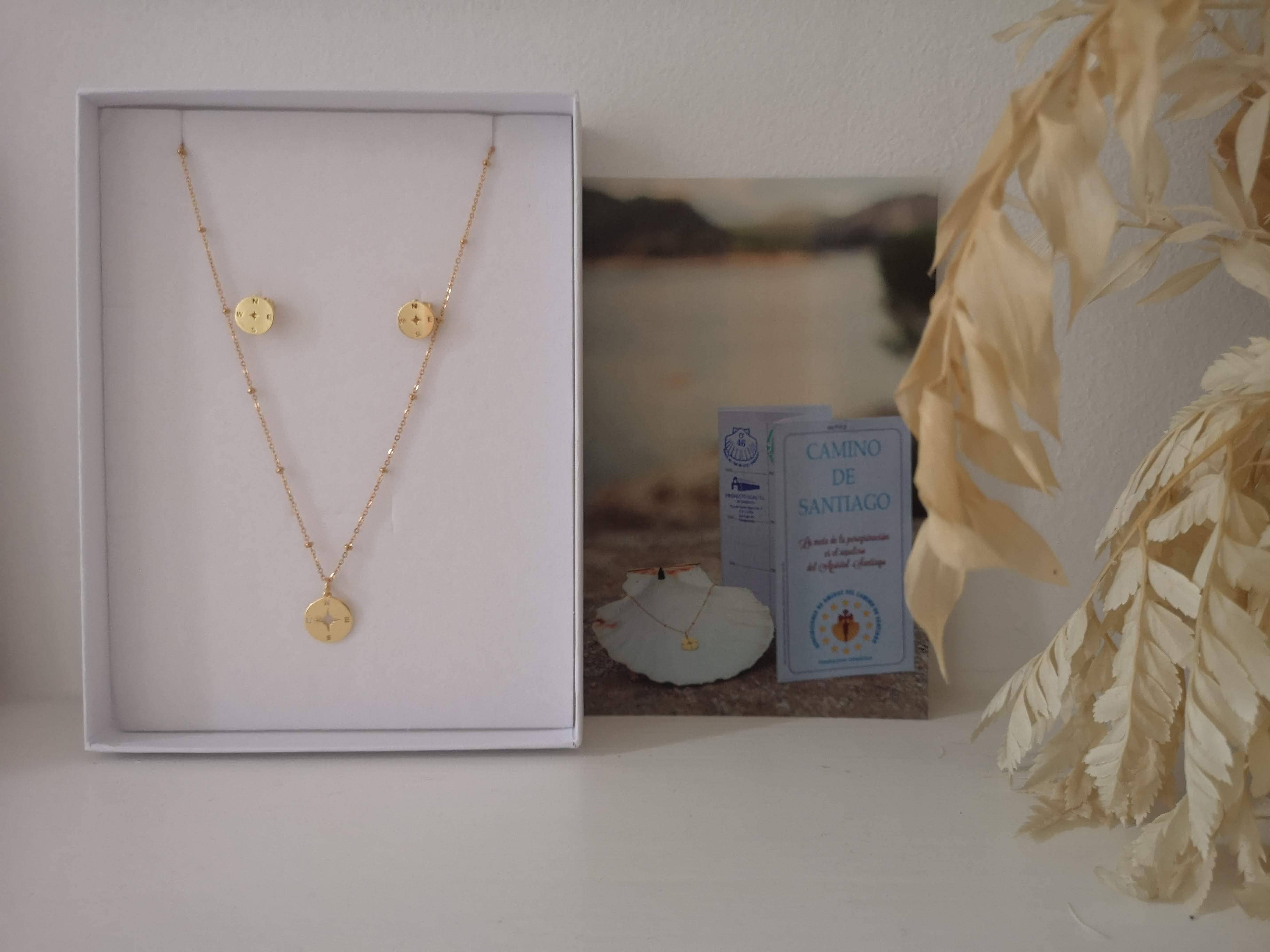 Annabelle Hardie - Vente Colliers à pendentif - Collier El Camino (or 18 carats)5