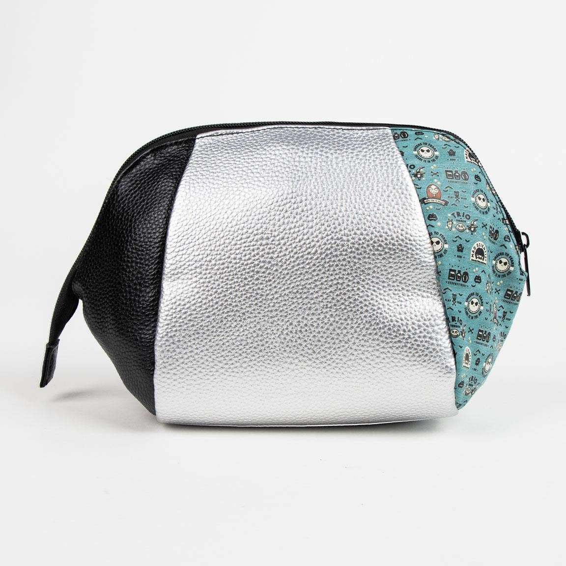 Mastoys, S.L. - Wholesale Toiletry Bag - Women's - NIGHTMARE BEFORE CHRISTMAS TRAVEL TOILET KIT - 25000031861