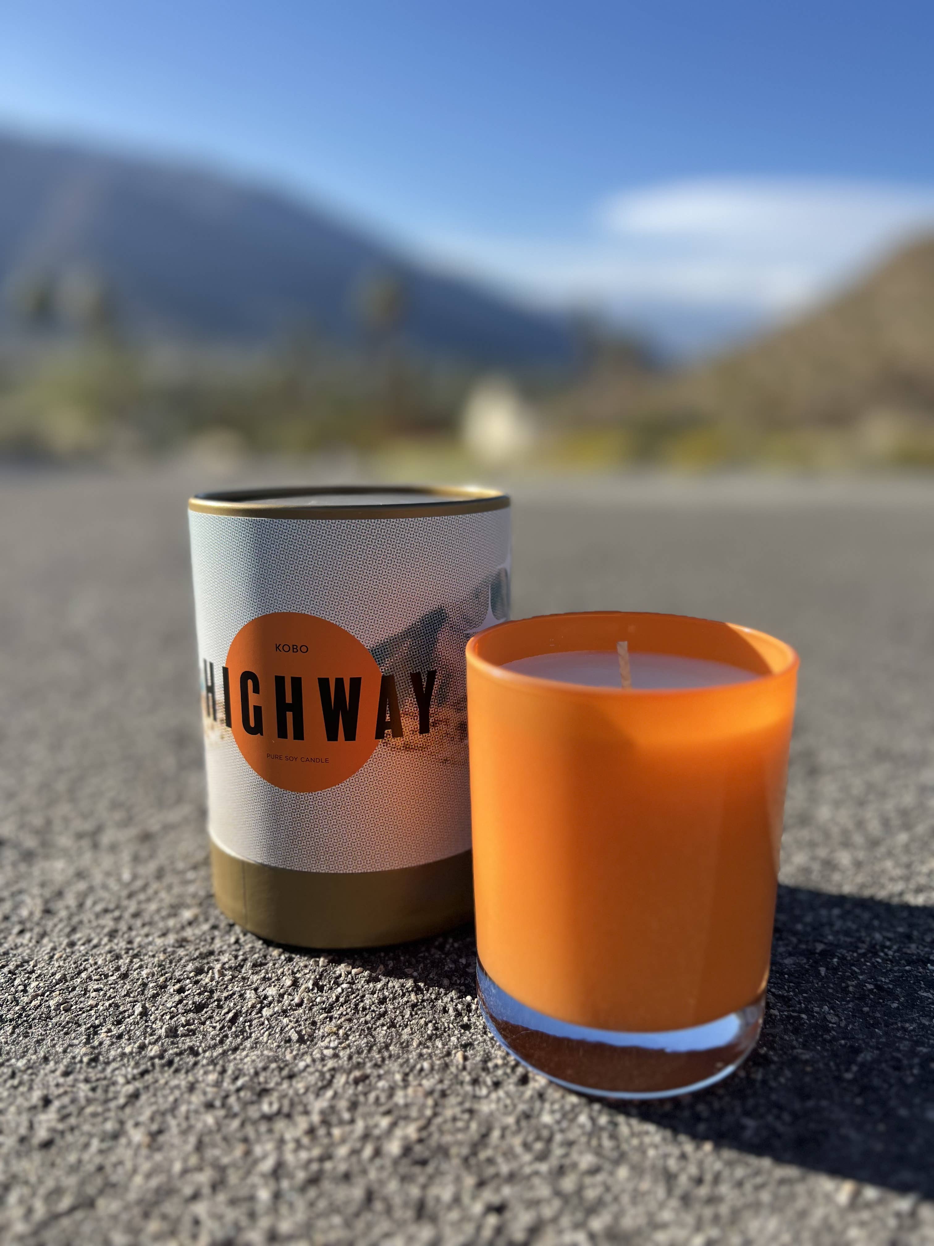 KOBO - Vendita all'ingrosso Candela in vasetto - Candela Highway - 11 oz.2