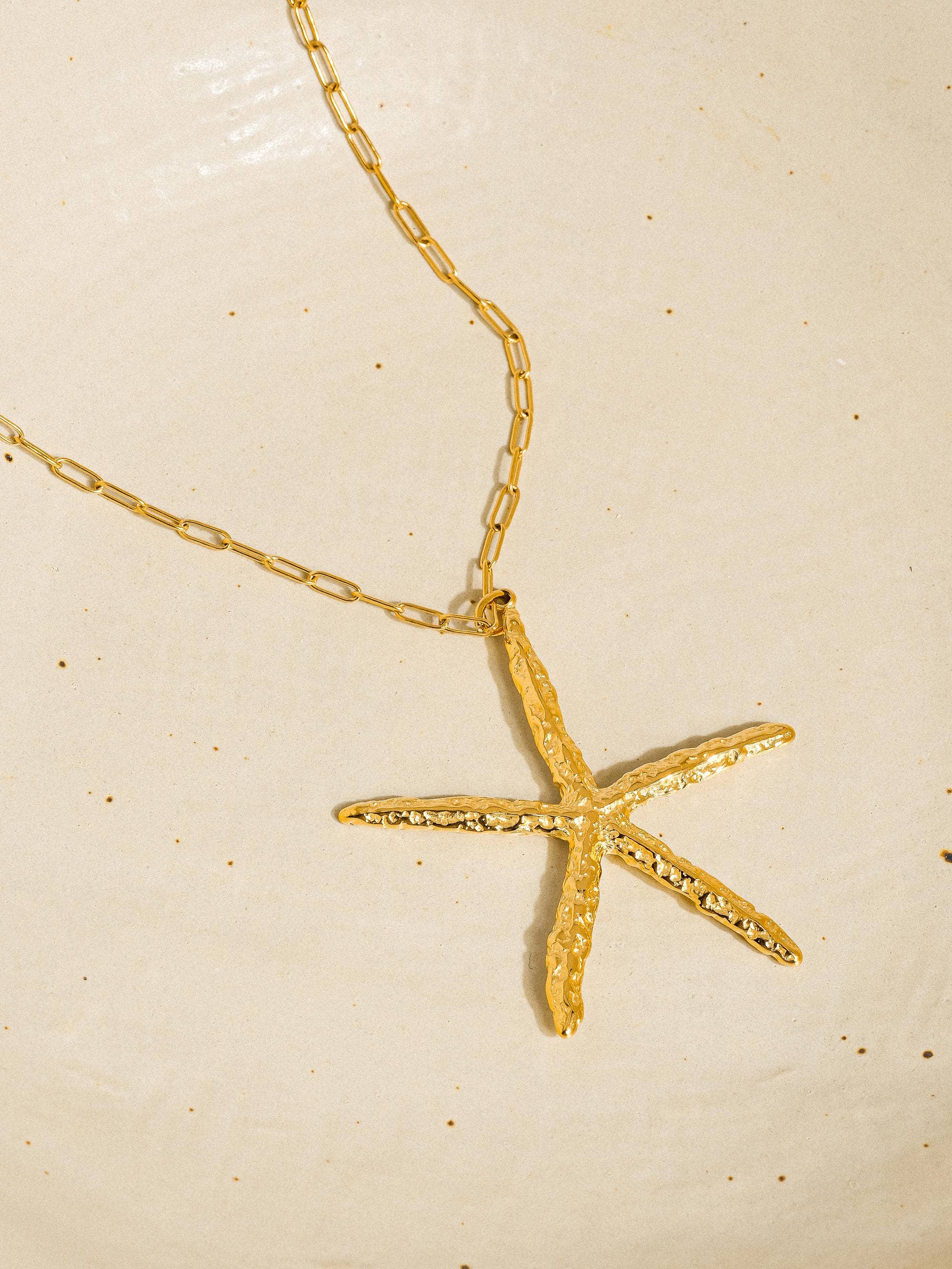 Or jaune Collier Étoile Suki en Or 18K Inaltérable en vente sur Faire3