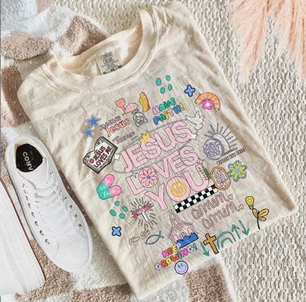 ZZ Threadz - Vente T-shirt sérigraphié – femme - T-shirt graphique collage de foi "Jésus t'aime" Comfort Colors1