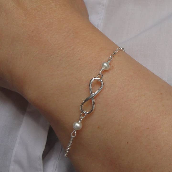 CY Design Studio - Wholesale Charm/Dangle Bracelet - Infinity Pearl Bracelet – Sterling Silver & Freshwater Pearls1