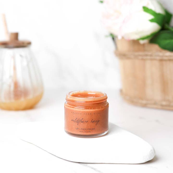 Gommage pour lèvres et visage au miel de fleurs sauvages pour la vente par Pretty farm girl