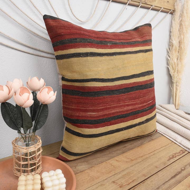 Vintage tyrkisk kilim sofapude 24x24 beige stribet for engroshandel hos Kilim Pillow Decors