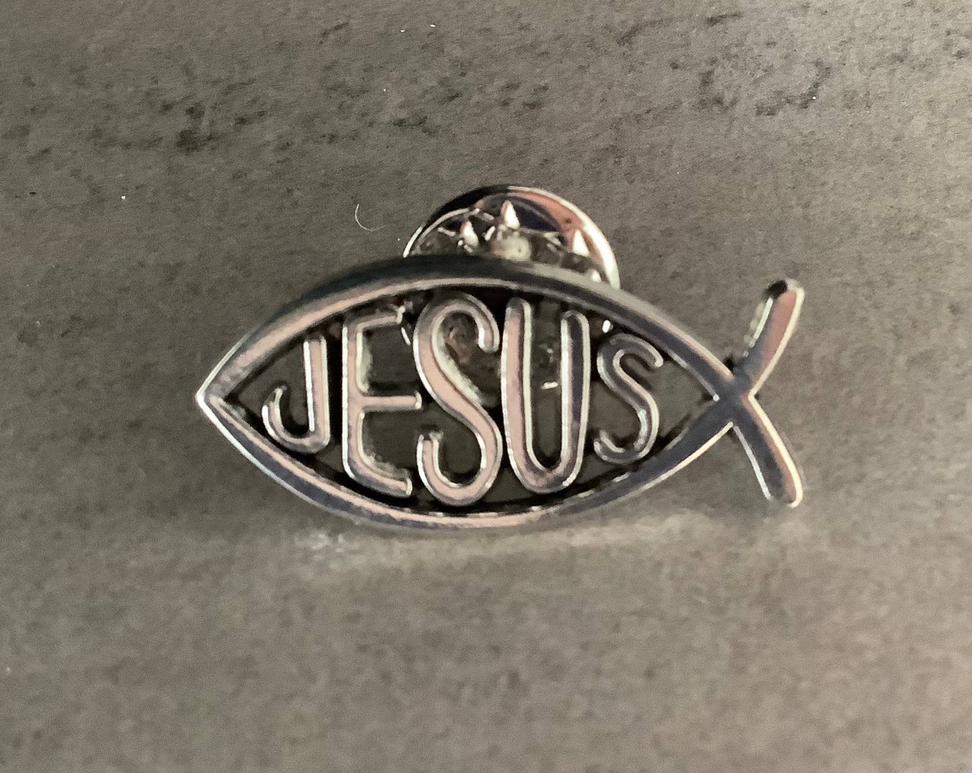 Faithstrings – wholesale Lapel pin/button – Christian Gift Jesus Pin Badge Gift 🎁 silver effect 3