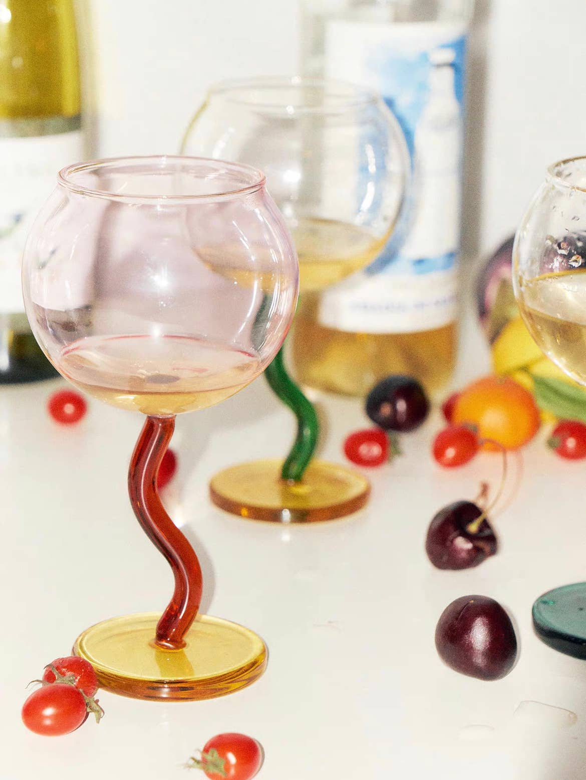 INSPECIAL HOME - Wholesale Wine Glass - Case of 40 Bubble Goblet, Retro Coloured Wine Cocktail Glass11