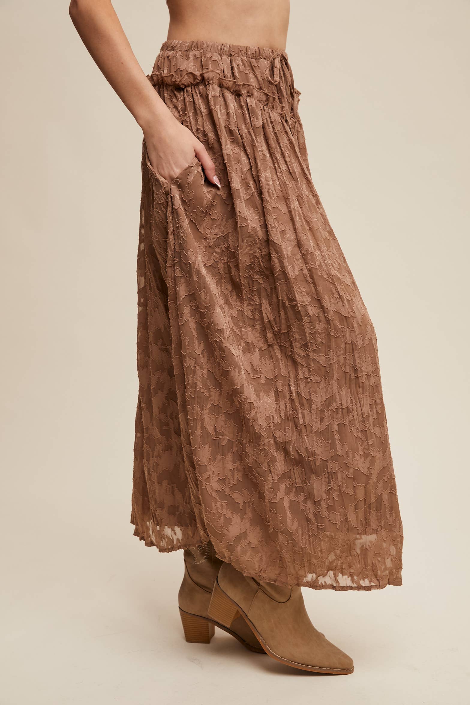 Listicle - Wholesale Skirt - Women's - Floral Textured Maxi Skirt4