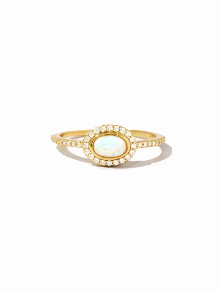 Opal Halo Ring for engroshandel hos Sami Jewels