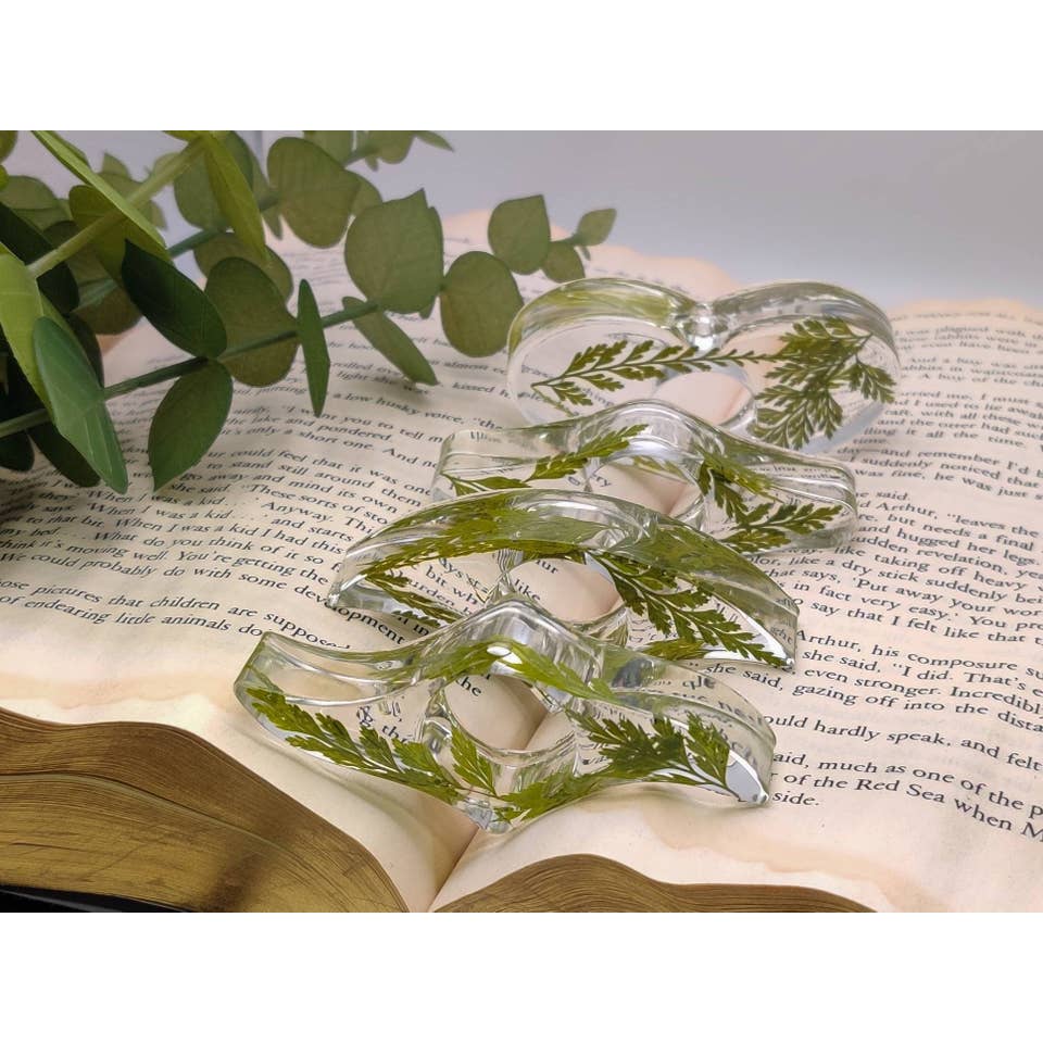 Botanically Bookish - Wholesale Book Holder - Pressed Plant Botanical Resin Book Page Holder