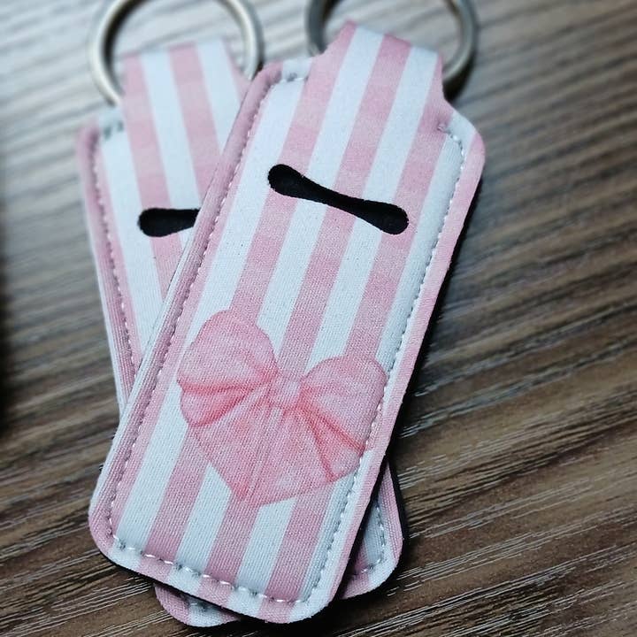 MadeByHBK - Wholesale Keychain - Unisex - Heart and Bows Lipgloss Keychain Holders