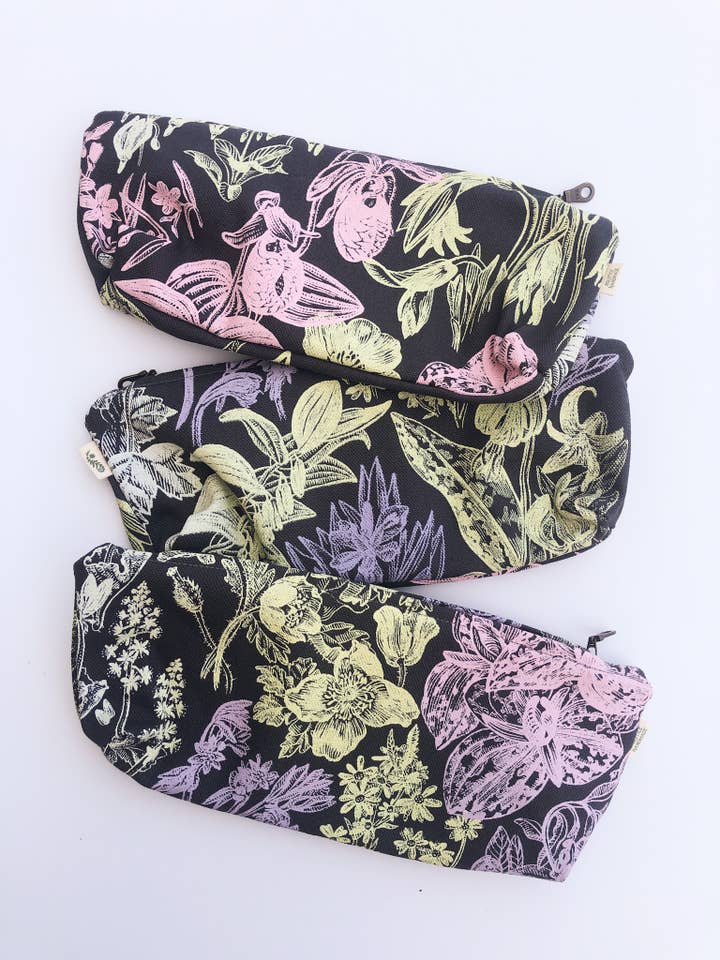 Trousse à crayons Fleurs sauvages de printemps pour la vente par Solstice Handmade