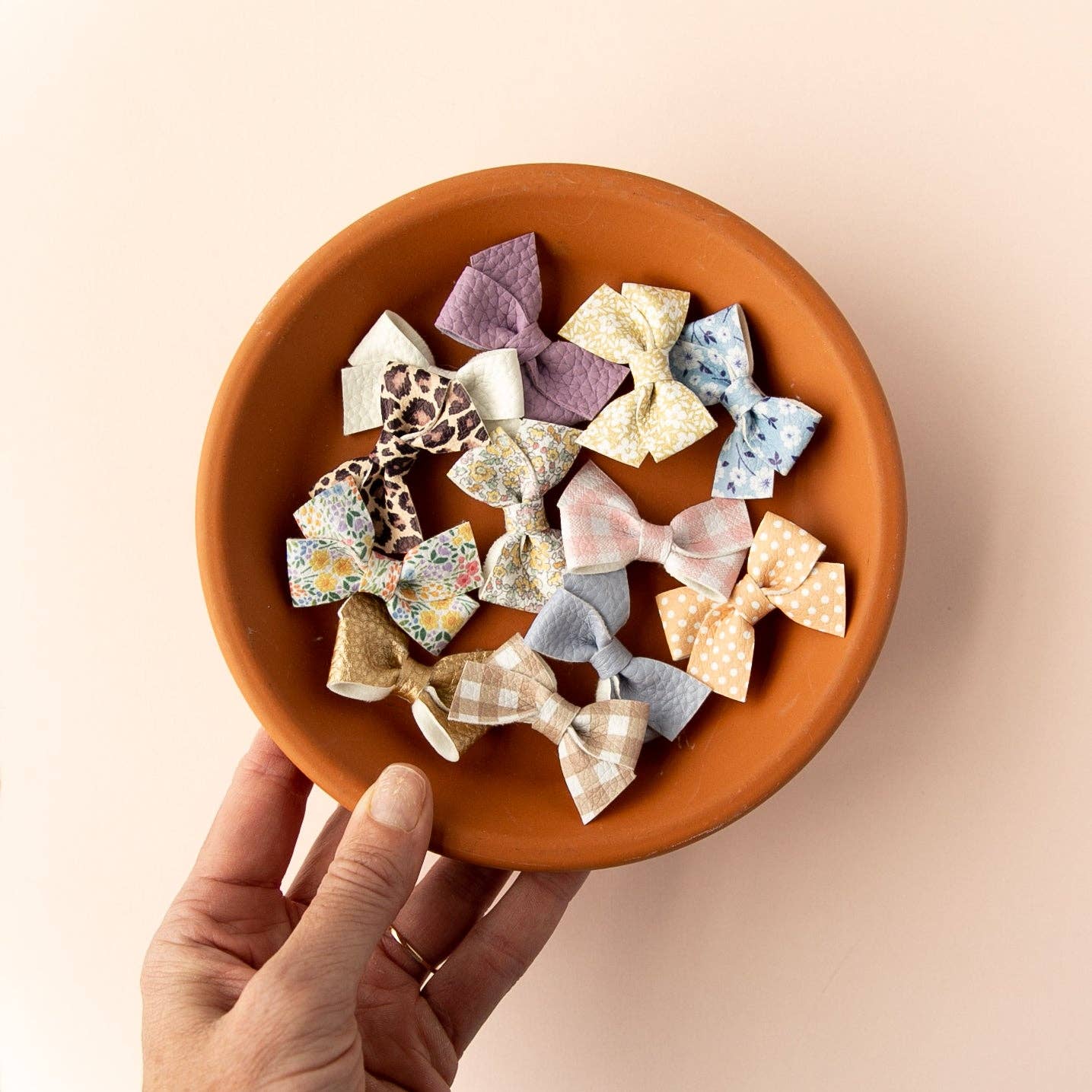 Modern Piggy - Wholesale Hair Bow - Baby - Mauve Gingham | Leather Baby Bow1