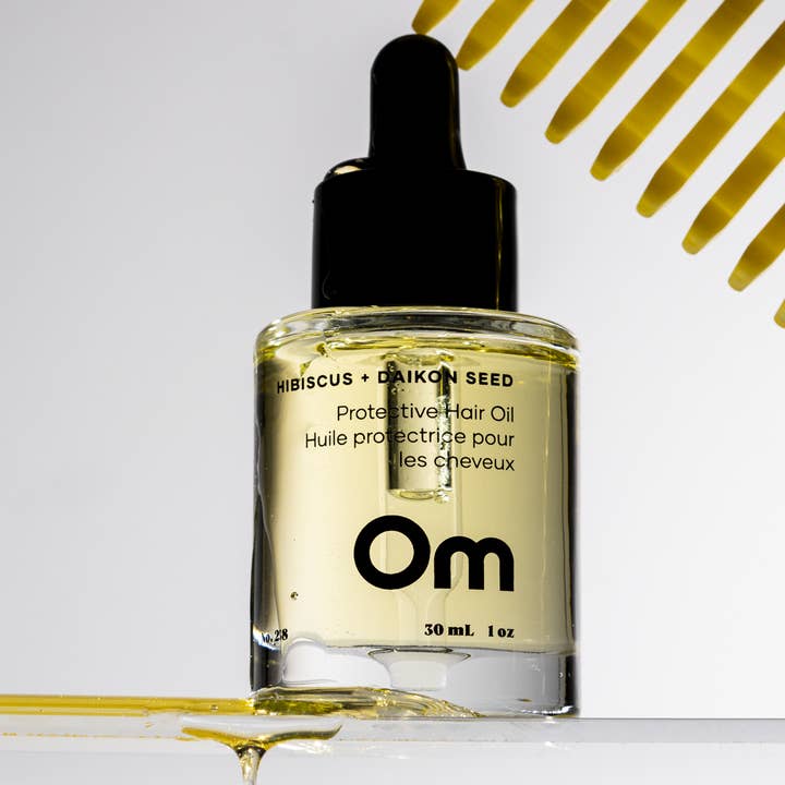 Om Organics Skincare - Wholesale Hair Oil - Hibiscus + Daikon Seed Protective Hair Oil3