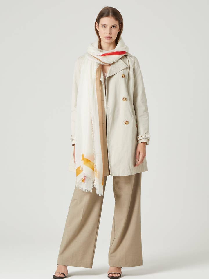 Chic blanc pour la vente par Ama Pure