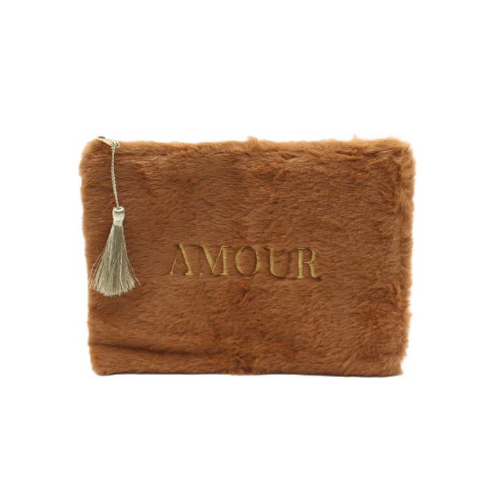 Reference Mode - Wholesale Pouch - Women's - Fur pouch with LOVE message4