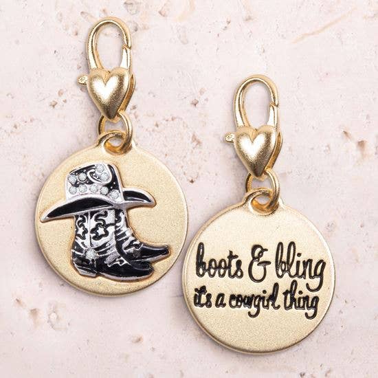 Crystal Cowgirl - Médaillon doré 2 tons pour la vente par Amanda Blu