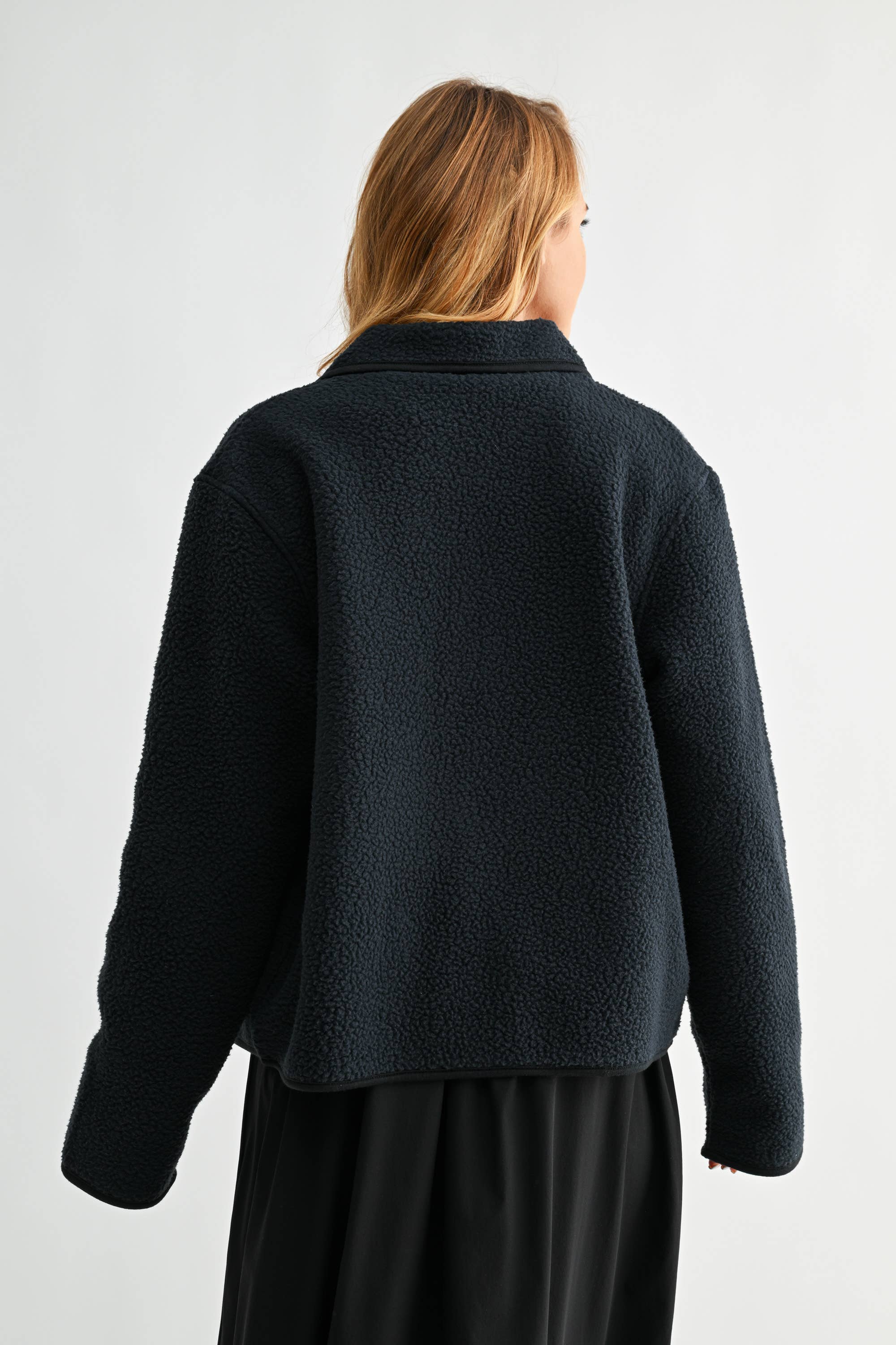 Mono B - Vente Veste – femme - Veste Sherpa à boutons Frostline2