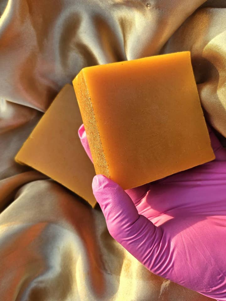 Kojic/Turmeric Soap for wholesale by KIGO