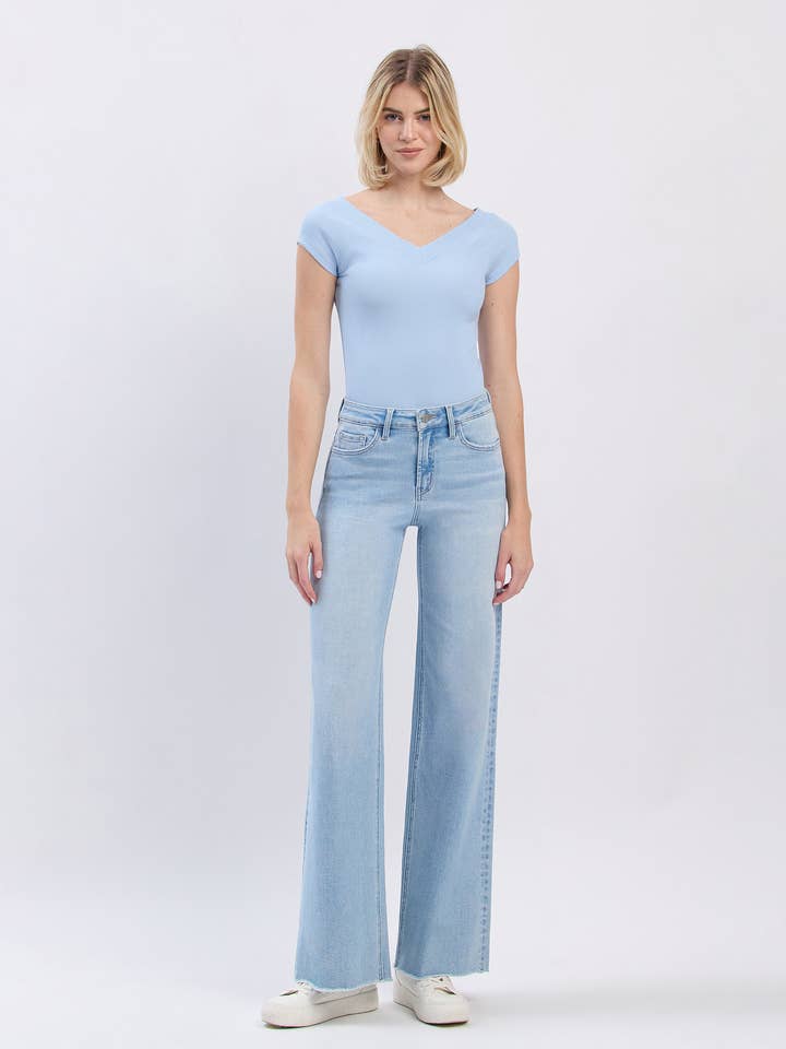 JUDY HIGH RISE RAW HEM WIDE LEG JEANS T6688 for wholesale on Faire10