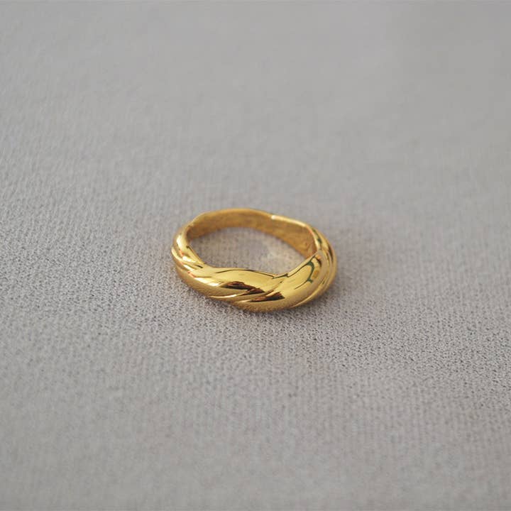 Revelari - Wholesale Band/Stacked Ring - Gold-Plated Twisted Band Ring1