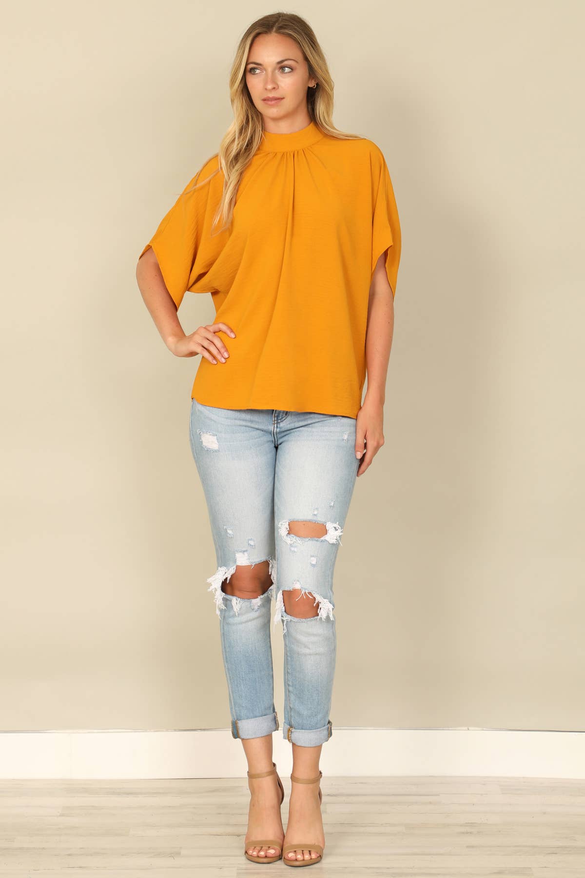 You & Me – Großhandel Bluse – Damen – YMT20083V-SOLID RÜCKENBAND DOLMAN-ÄRMEL HOCHHALS-TOP12