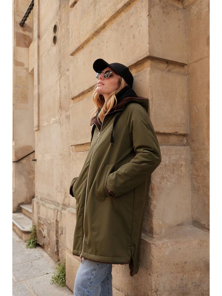 Attrait Paris - Wholesale Parka - Women's - Long hooded parka, reversible fur (Copy)5
