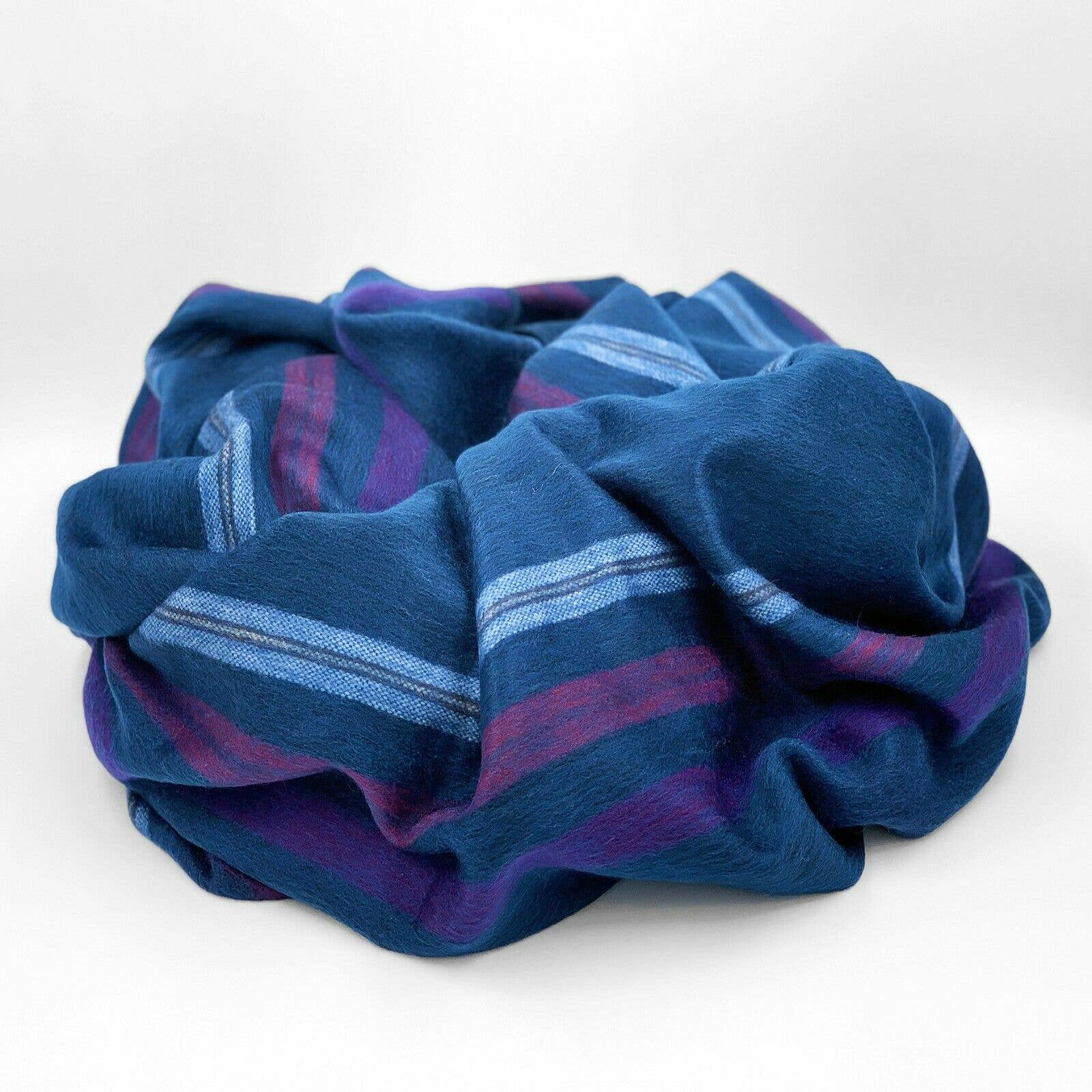 ECUALAMA - Vendita all'ingrosso Plaid - Coperta in lana di alpaca a righe blu scuro e viola6