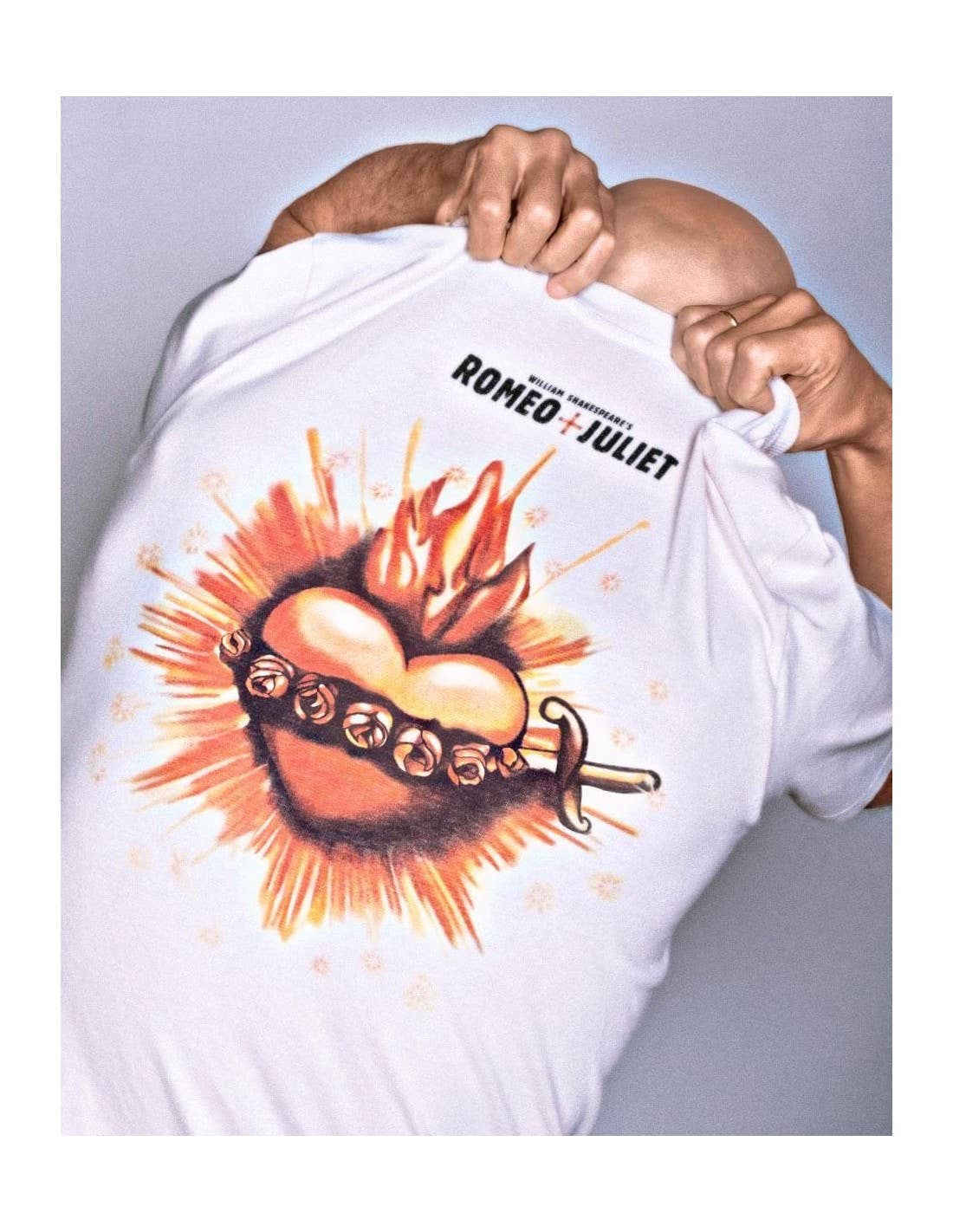 Horizonte Galego S.L. - Wholesale Screen Printed T-Shirt - Unisex - Romeo and Juliet Unisex T-Shirt - Oh! Romeo1