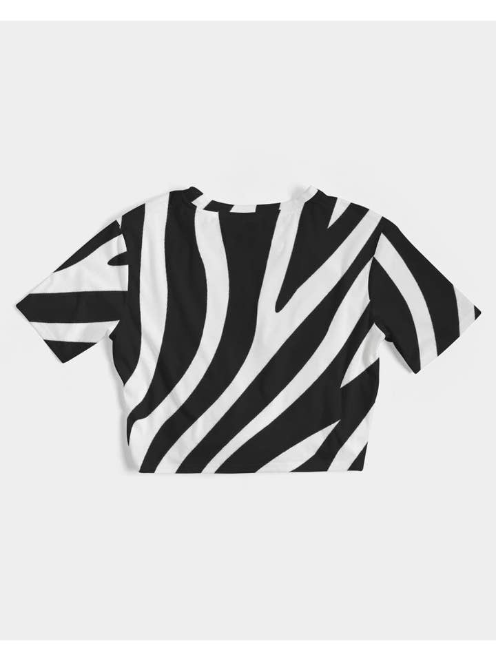 weiße Grundfarbe Zebra, kurz geschnittenes Damen-T-Shirt mit verdrehter Vorderseite für den Großhandel auf Faire