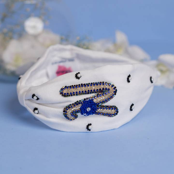 Bandeau brodé Betty Cooper Iniziale en blanc - N pour la vente par Elaa