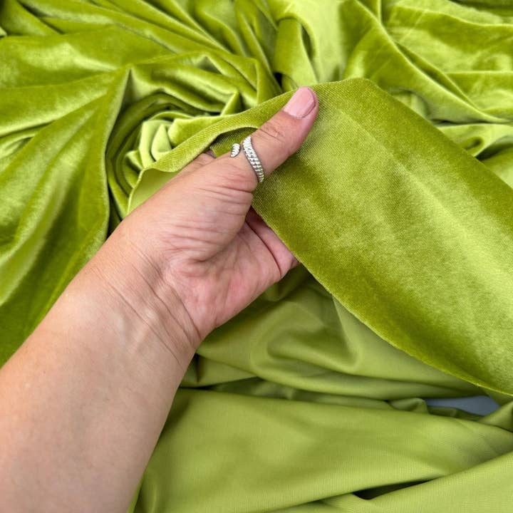 GalaTextile – wholesale Craft supplies – Apple Green Velvet Spandex Fabric by Yard, Luxury Green Stretch Velvet Material For Gowns, Scrunchies, Crafts Bows, Backdrops, Curtains