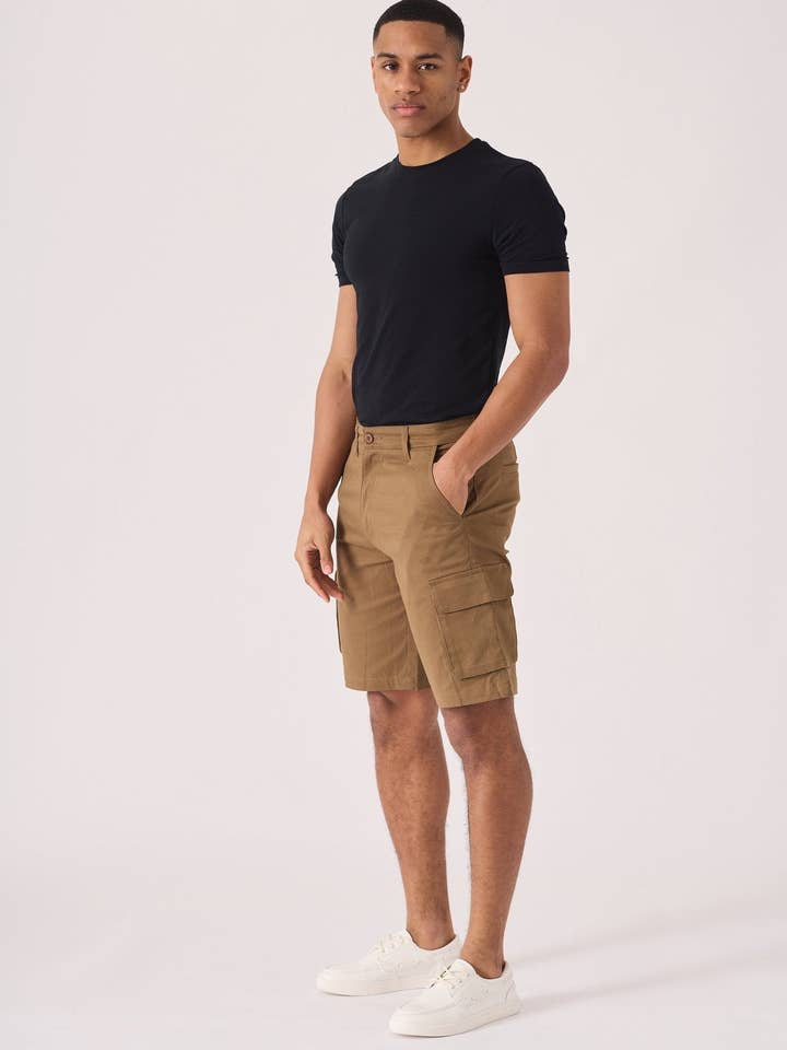 Calções CARGO DE BOLSO 3D Terra - CASTANHO por atacado de JMOJO UK Limited