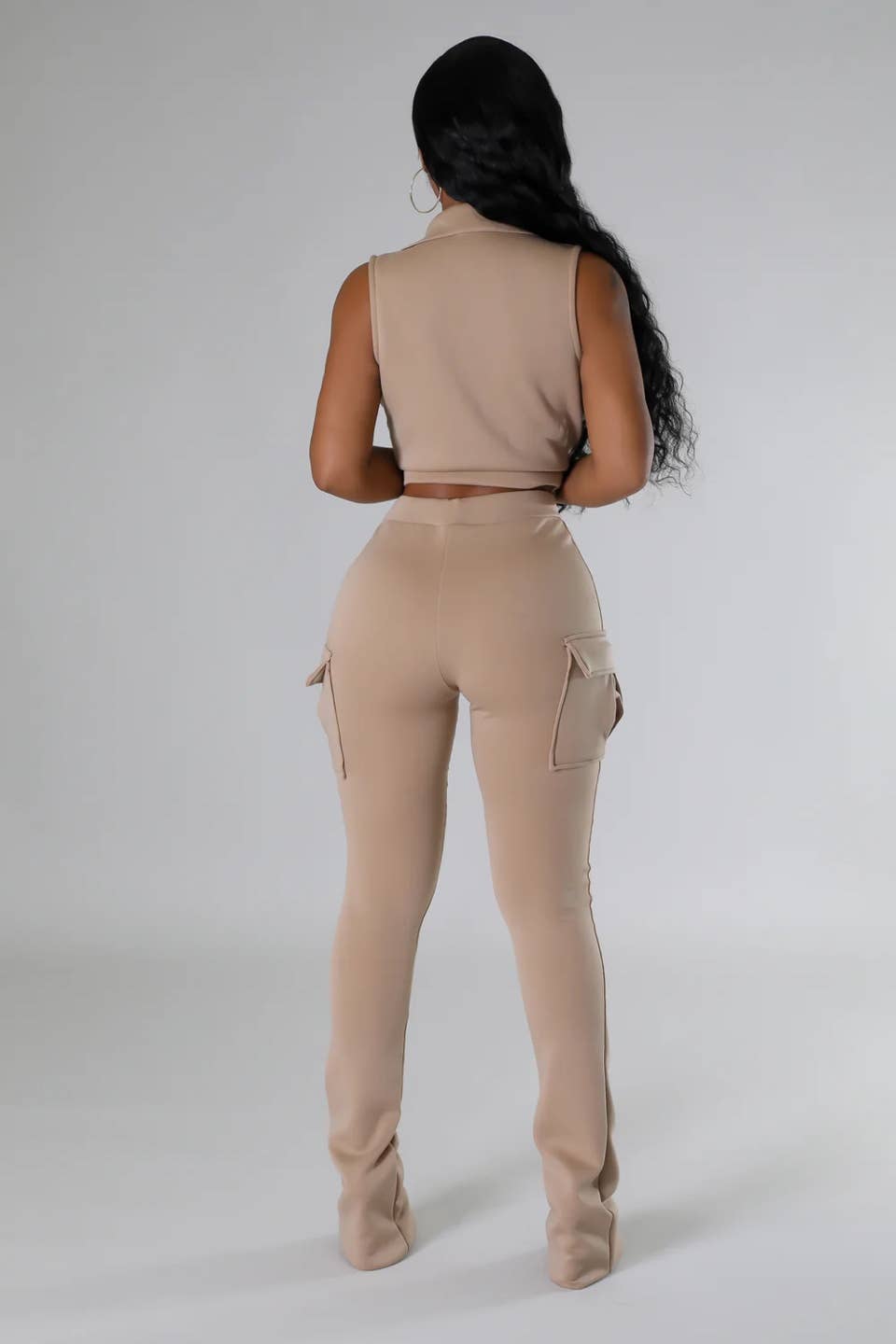 Boswell – wholesale Set med topp och byxa – Dam – BYXUPPSÄTTNING MED SCUBA-KNAPP FRAMTILL OCH FICKDETALJ2