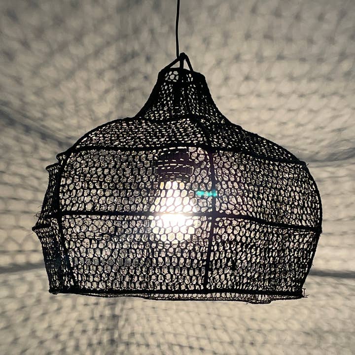 Lustre en raphia Black Wave – Suspension marocaine for wholesale by LeBazare