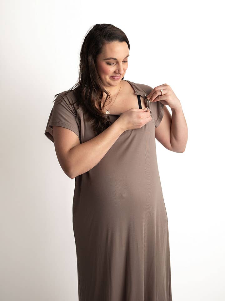 Three Little Tots - Wholesale Dress - Maternity - Cocoa Brown Maternity Mommy Labor & Delivery/ Nursing Gown 19