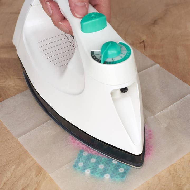 Innovarix – Engroshandel DIY-hobbysæt – Mandalorian hjelm og signet Star Wars perlekunst sæt6