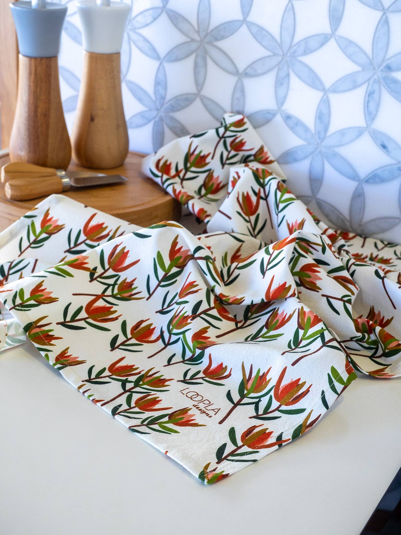 Loopla - Wholesale Tea Towel - Leucadendron Cream Cotton Crepe Tea Towel1