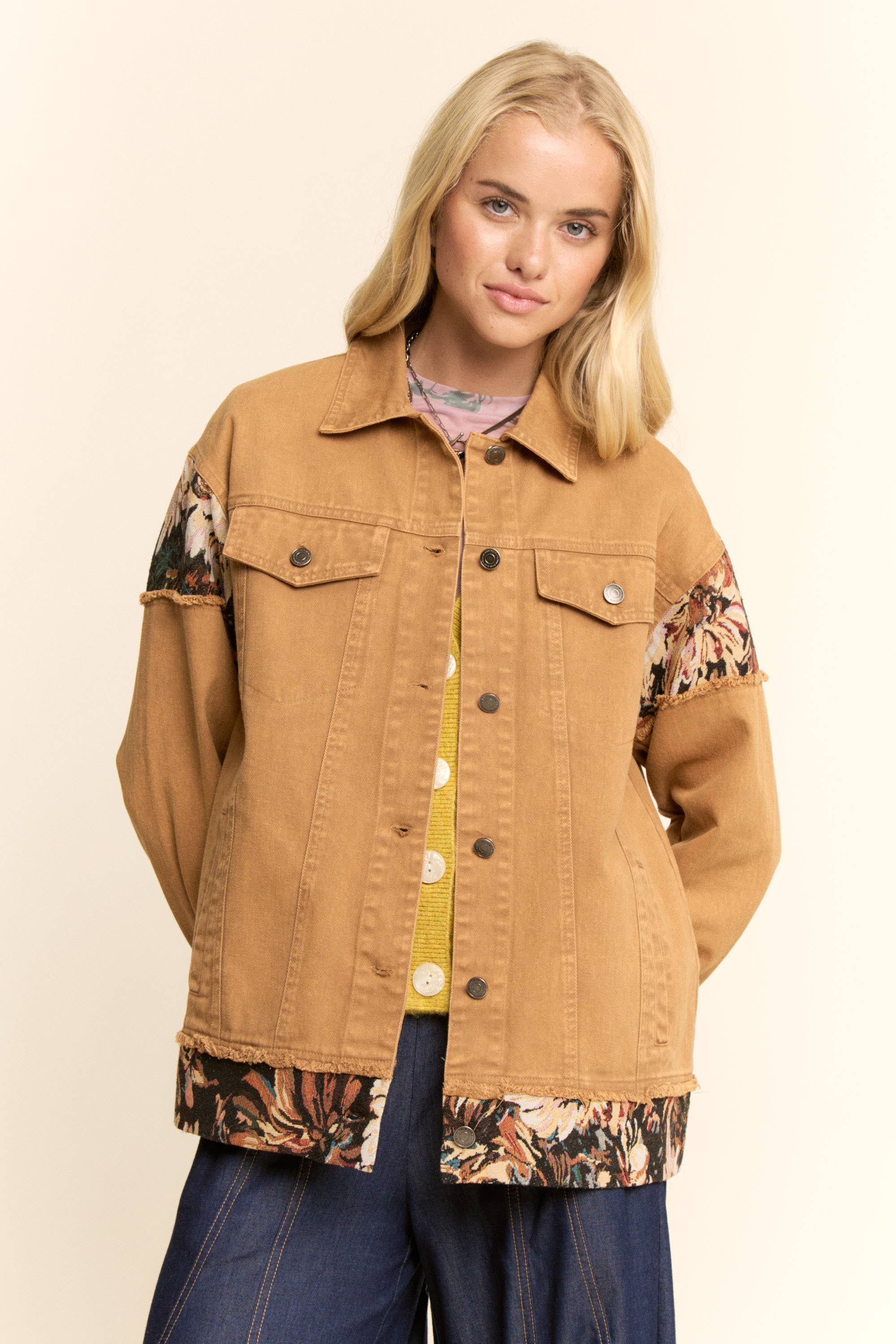 Davi & Dani - Wholesale Jacket - Women's - STONE WASHED DENIM JACQUARD PANEL MIDI JACKET7