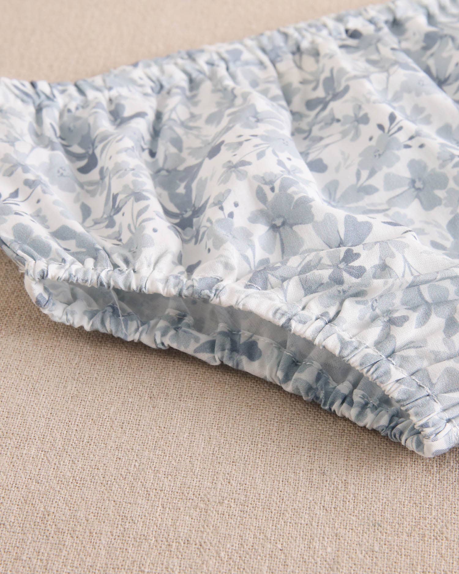 Dadati - Wholesale Dress - Baby - Baby girl dress with floral print and matching panties4