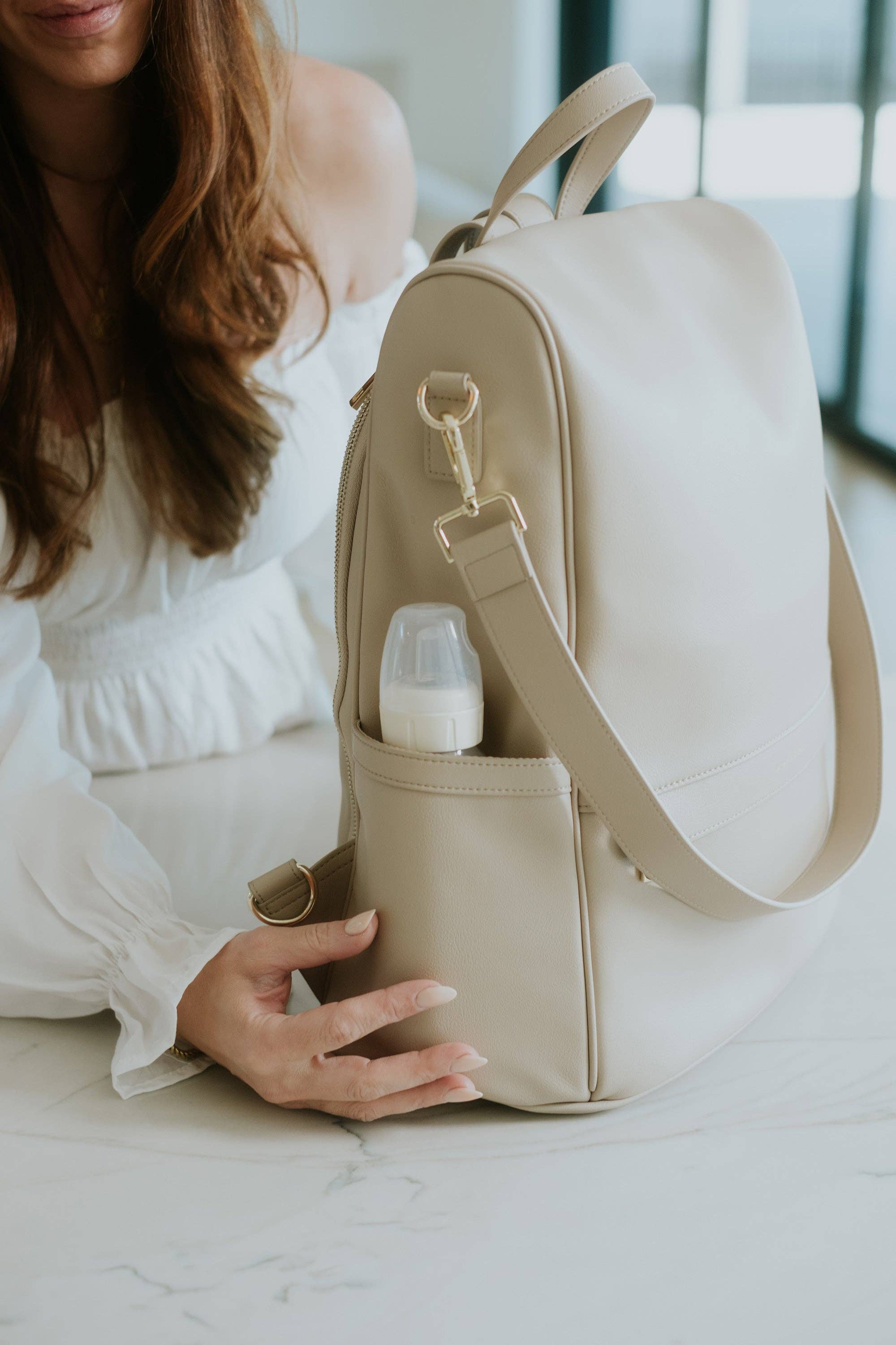 Mia + Sophia – Engroshandel Bletaske - Baby – Mia pusletaske med stelremme, flaskebholder og pusleunderlag10