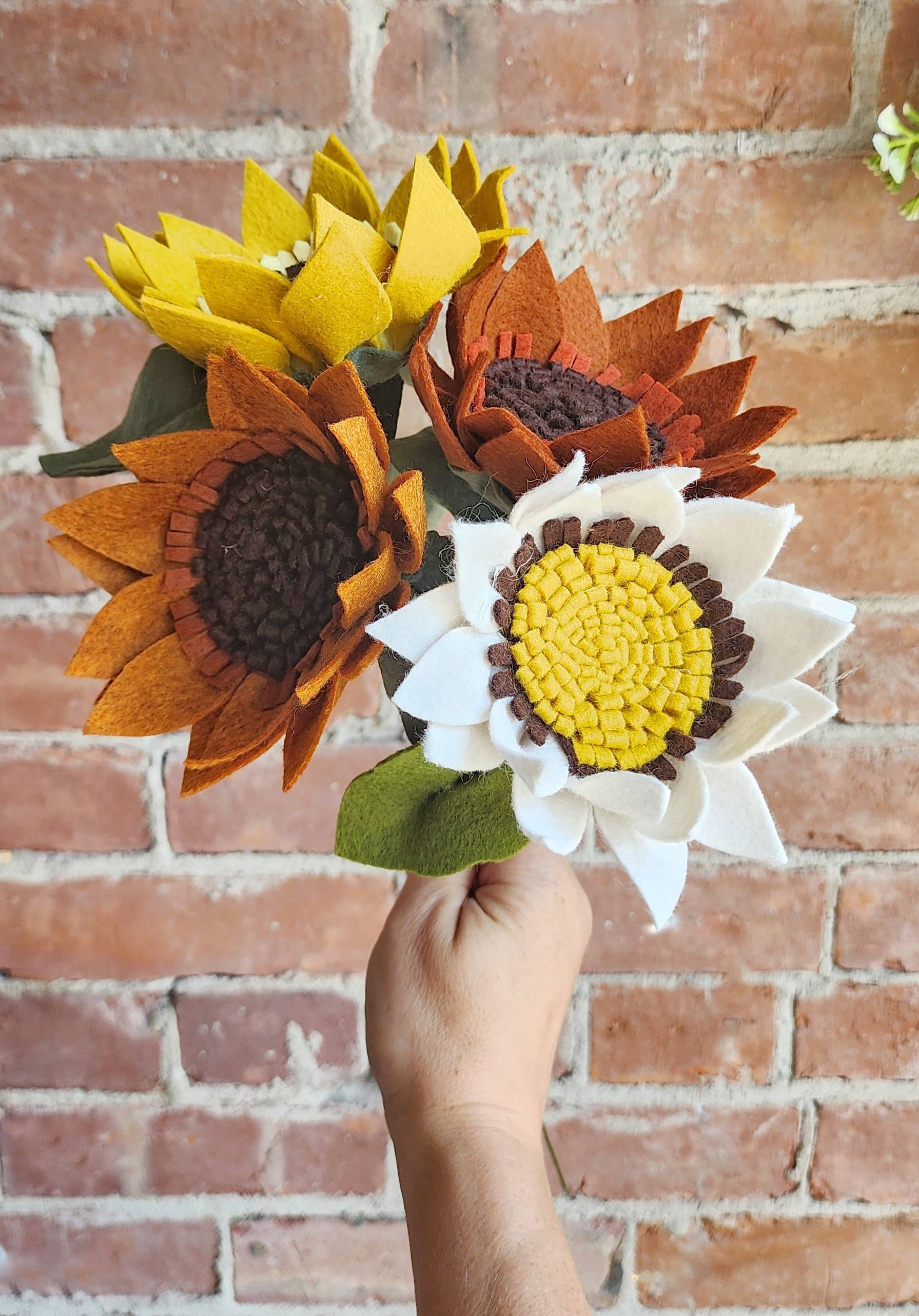 Madymae Felt Florals - Wholesale Artificial Flowers - Felt Sunflower1