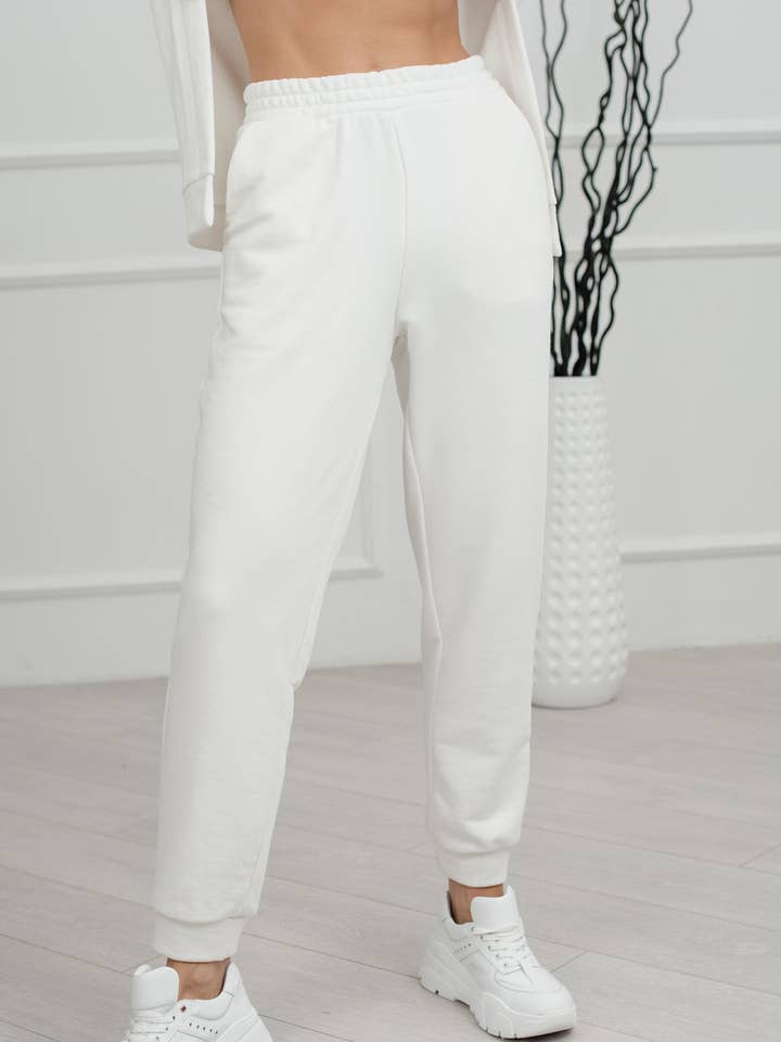 Pantaloni jogger in maglia per la vendita all'ingrosso da parte di Azuri Fashion Group