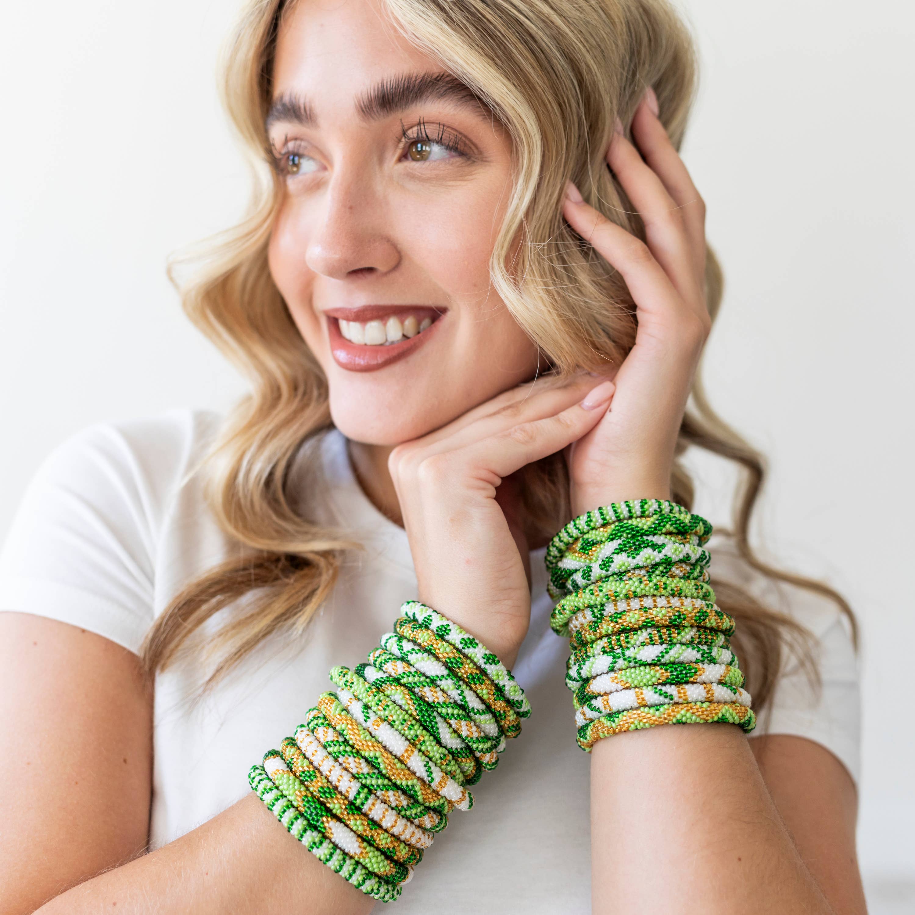 Aid Through Trade – Großhandel Schmucksets – Glücksbringer St. Patrick's Day Original Roll-On® Armbänder4