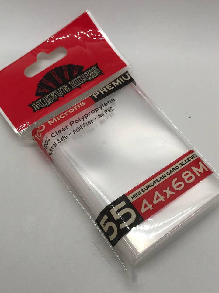 Premium SK Mini Europese kaarthoezen (44x68mm) -55 stuks, 100 micron voor wholesale door Mayday Games