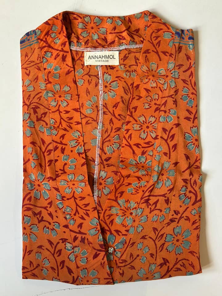 Annahmol - Wholesale Blouse - Women's - Vintage Silk Kimono Top: Free Size: BEST SELLERĀ : OOAK35